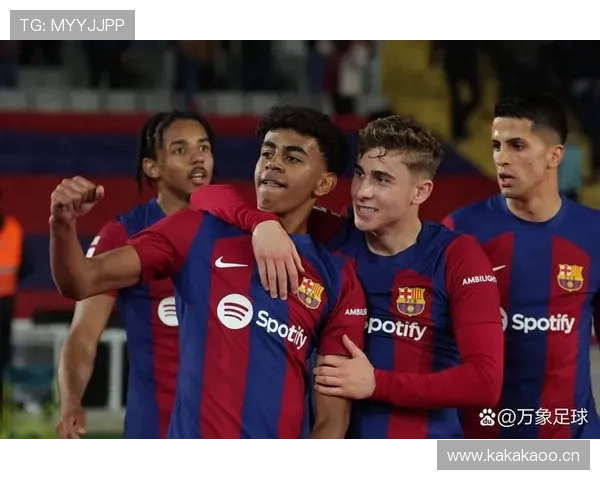 巴萨欧冠经验不足问题显现，对赛季淘汰赛阶段表现形成制约