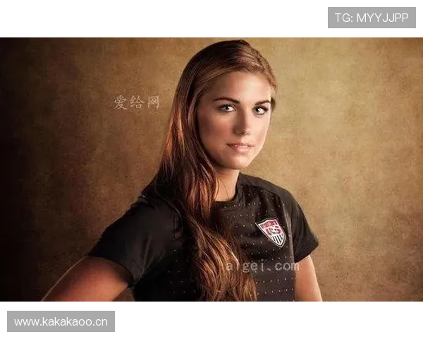 亚历克斯·摩根在家穿睡衣的样子，把我的月薪秒成小数点