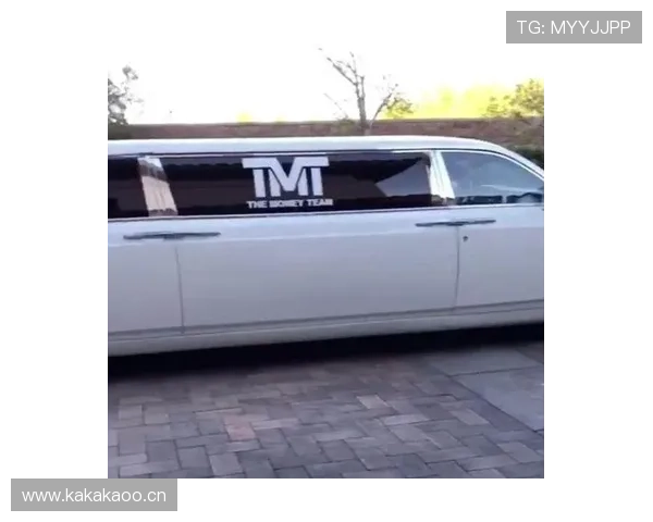 梅威瑟打完比赛直接去夜店刷了辆劳斯莱斯？